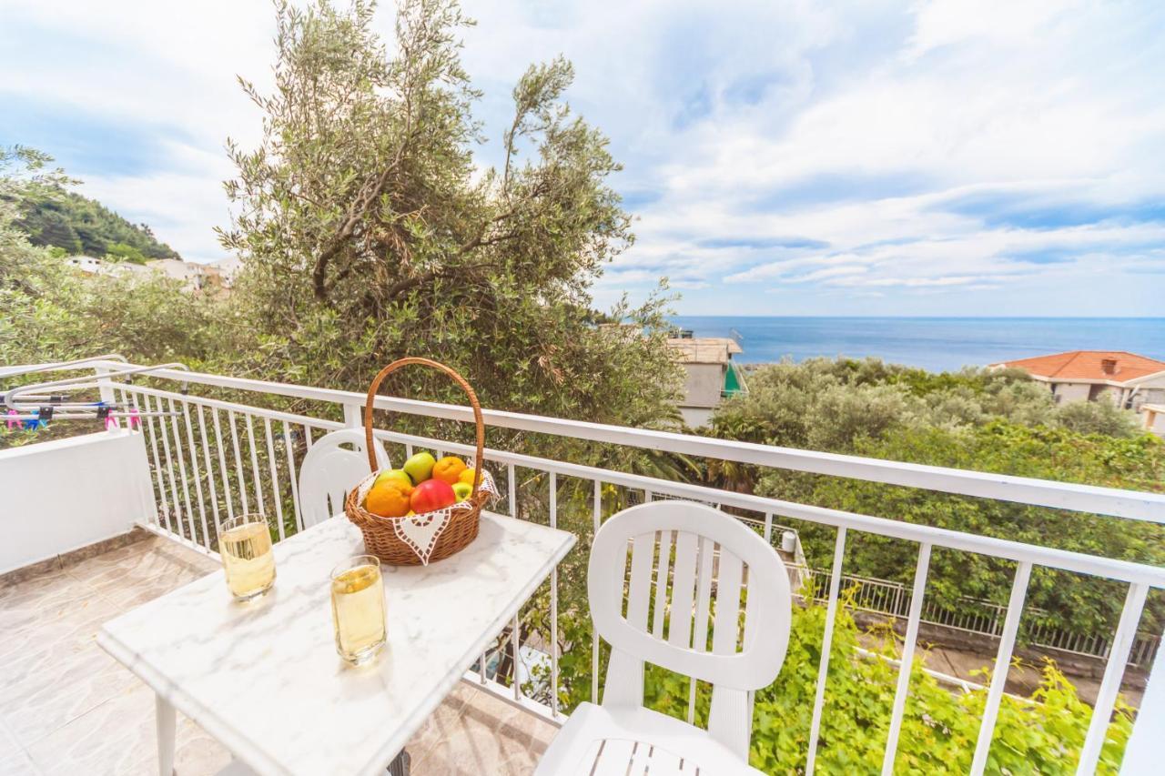 Apartmani Steni Sveti Stefan Exteriör bild