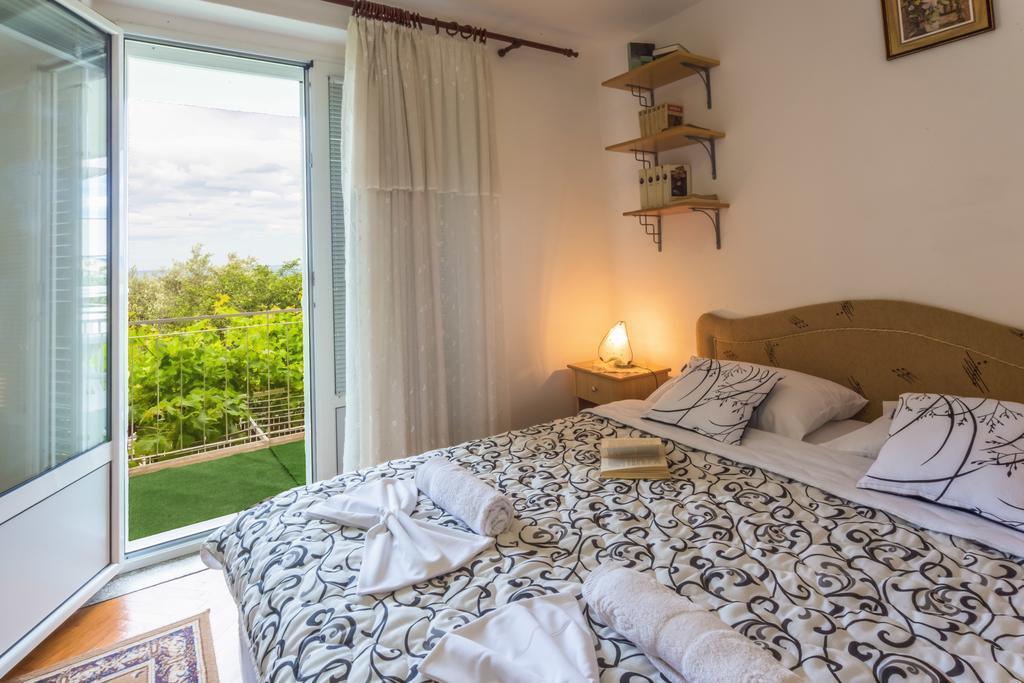 Apartmani Steni Sveti Stefan Exteriör bild