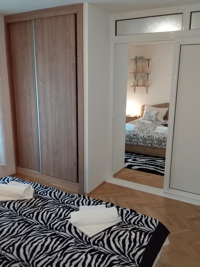 Apartmani Steni Sveti Stefan Exteriör bild